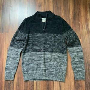 Urban Pipeline Men's Sweater Medium Size With a 1/4 Zipper .